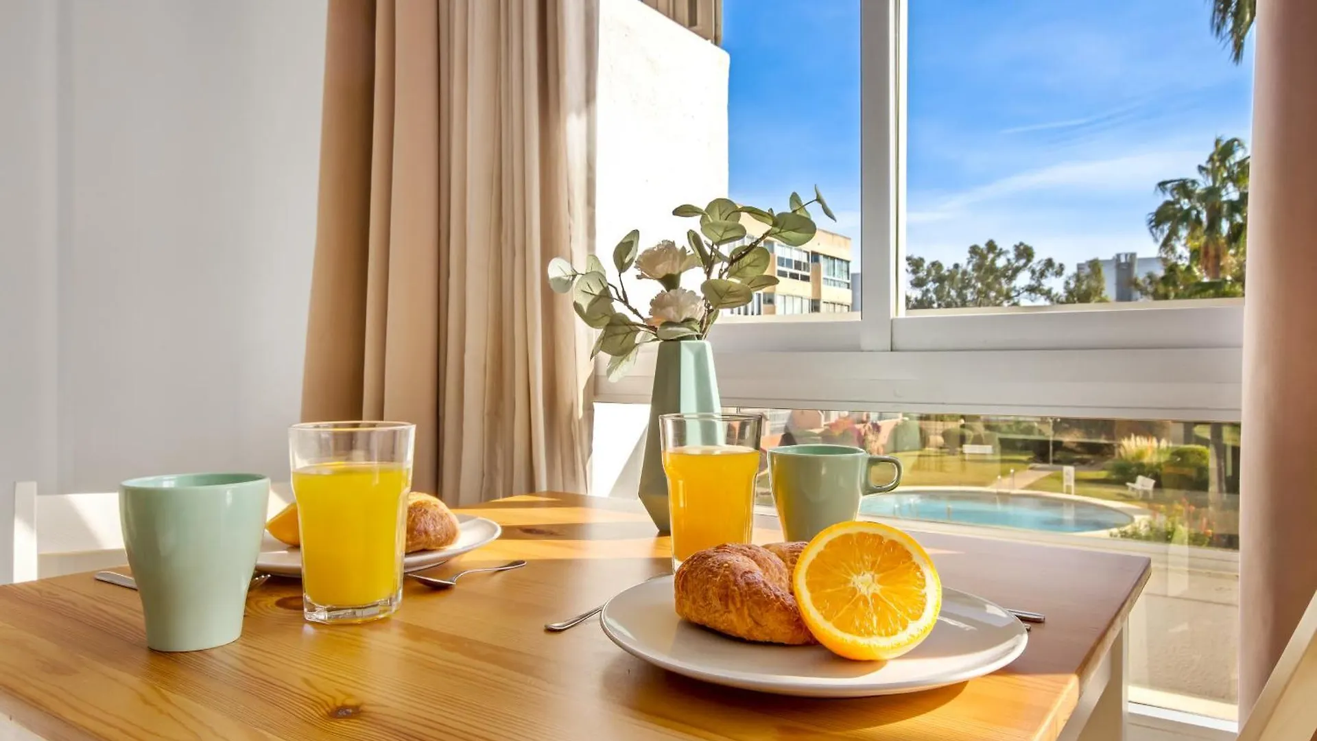 Apartamento Vistamarina A201 by IVI Real Estate Torremolinos