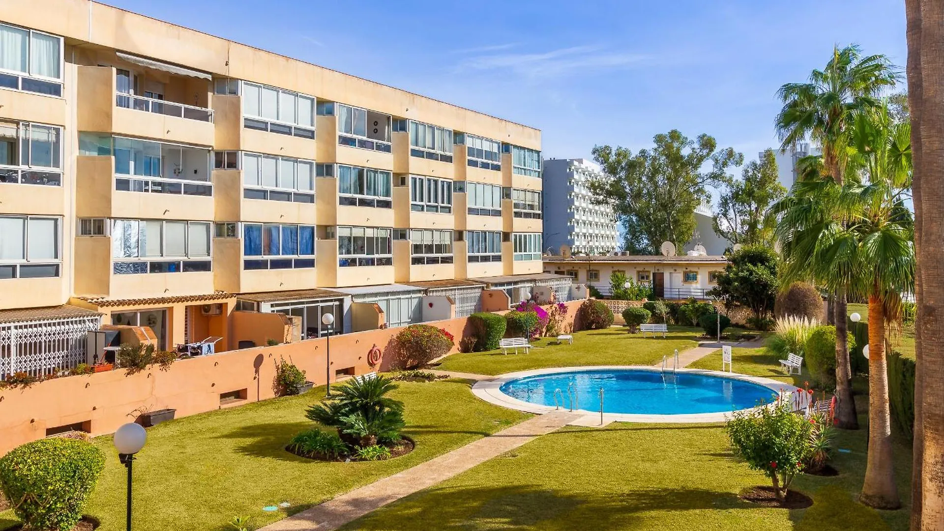 Apartamento Vistamarina A201 by IVI Real Estate Torremolinos 0*,  España